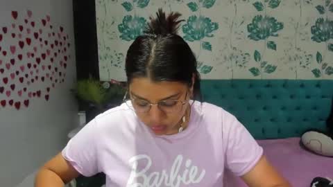 Snapshot of lindabreexlove chatting on 19, 1, 2025    online show from 19, 1, 2025