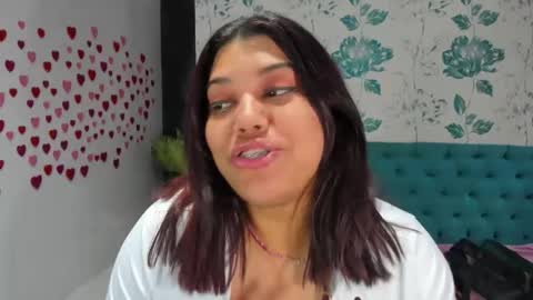 Snapshot of lindabreexlove chatting on 22, 1, 2025    online show from 22, 1, 2025