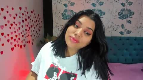 Snapshot of lindabreexlove chatting on 2, 2, 2025    online show from 2, 2, 2025