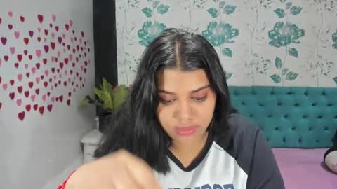 Snapshot of lindabreexlove chatting on 3, 2, 2025    online show from 3, 2, 2025