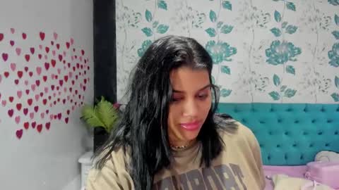 Snapshot of lindabreexlove chatting on 6, 2, 2025    online show from 6, 2, 2025