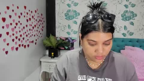 Snapshot of lindabreexlove chatting on 15, 2, 2025    online show from 15, 2, 2025