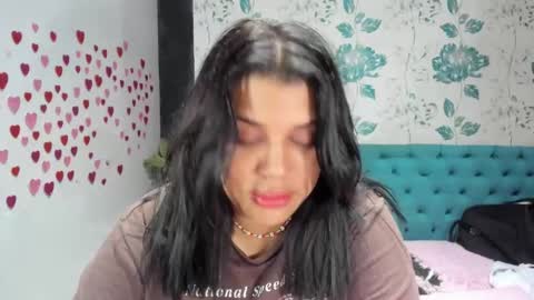 Snapshot of lindabreexlove chatting on 5, 3, 2025    online show from 5, 3, 2025