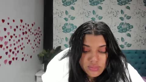 Snapshot of lindabreexlove chatting on 8, 3, 2025    online show from 8, 3, 2025