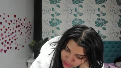 Snapshot of lindabreexlove chatting on 8, 3, 2025    online show from 8, 3, 2025