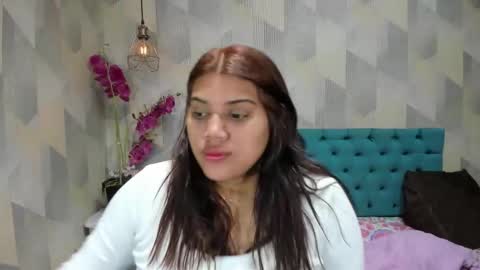 Snapshot of lindabreexlove chatting on 13, 9, 2025    online show from 13, 9, 2025