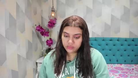 Snapshot of lindabreexlove chatting on 15, 9, 2025    online show from 15, 9, 2025