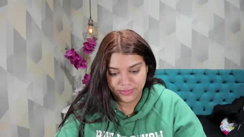 Snapshot of lindabreexlove chatting on 22, 9, 2025    online show from 22, 9, 2025