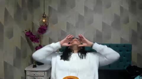 Snapshot of lindabreexlove chatting on 26, 9, 2025    online show from 26, 9, 2025