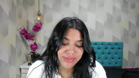 Snapshot of lindabreexlove chatting on 27, 9, 2025    online show from 27, 9, 2025