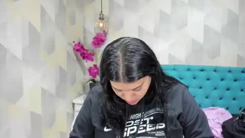 Snapshot of lindabreexlove chatting on 1, 10, 2025    online show from 1, 10, 2025