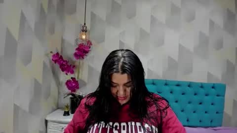 Snapshot of lindabreexlove chatting on 12, 10, 2025    online show from 12, 10, 2025