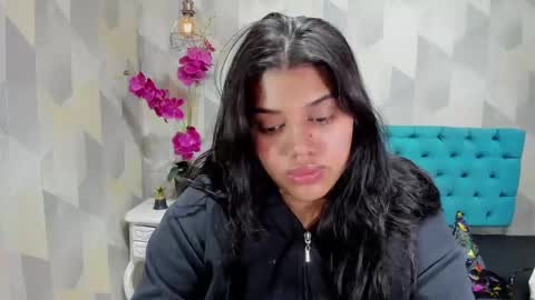 Snapshot of lindabreexlove chatting on 23, 10, 2025    online show from 23, 10, 2025