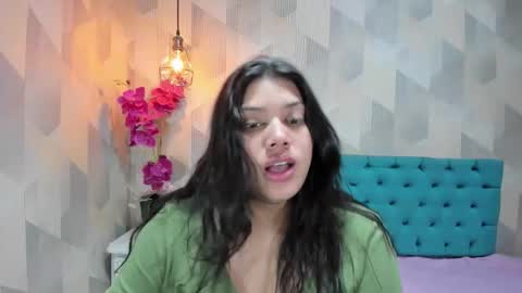 Snapshot of lindabreexlove chatting on 16, 11, 2025 online show from 16, 11, 2025