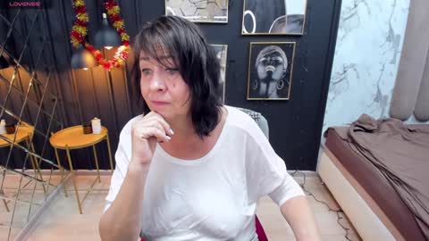 Snapshot of lindahottie chatting on 28, 12, 2024 Linda online show from 28, 12, 2024
