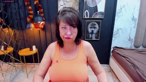 Snapshot of lindahottie chatting on 30, 12, 2024 Linda online show from 30, 12, 2024