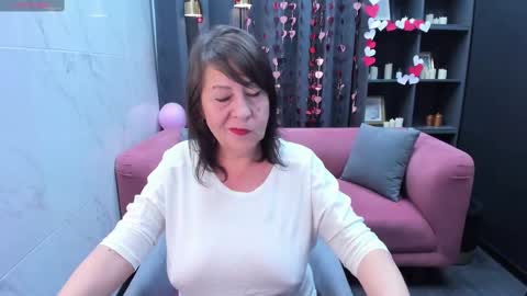 Snapshot of lindahottie chatting on 15, 2, 2025 Linda online show from 15, 2, 2025
