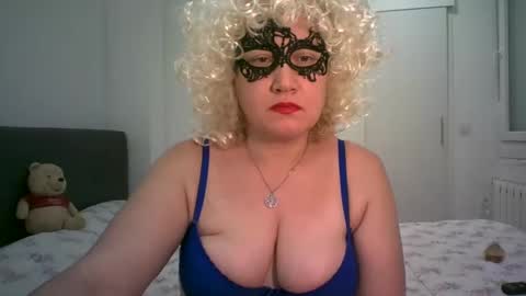 LindaXSmile online show from 21, 2, 2025