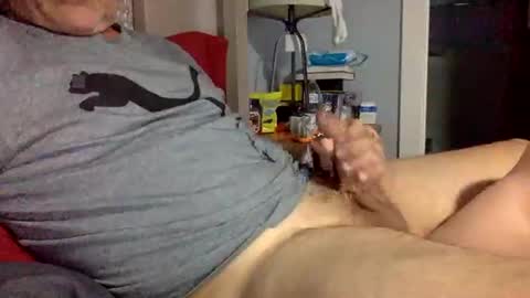 Snapshot of lindin89 chatting on 17, 4, 2026 lindin89 online show from 17, 4, 2026
