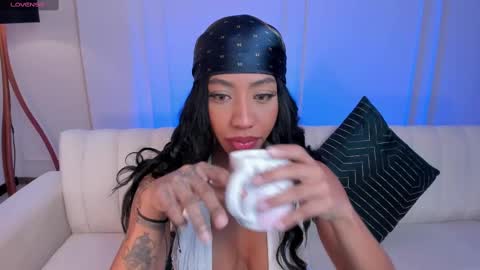 Snapshot of lindseycox chatting on 13, 2, 2025 Lin online show from 13, 2, 2025