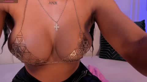 Snapshot of lindseycox chatting on 14, 2, 2025 Lin online show from 14, 2, 2025