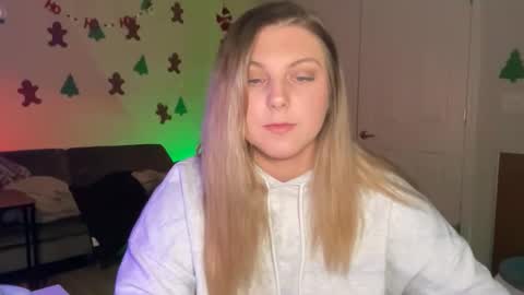 Lindseyluxe online show from 14, 12, 2025