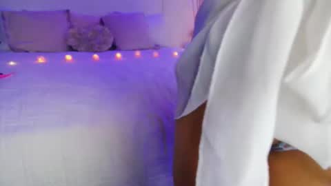 Lana online show from 6, 2, 2026