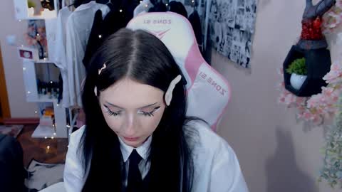 Snapshot of liniq chatting on 7, 12, 2024 Lina online show from 7, 12, 2024