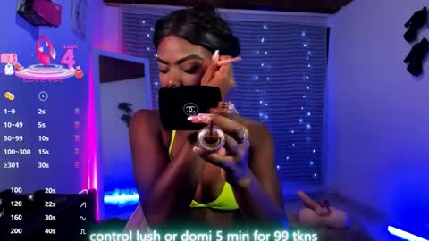 Snapshot of linsyadams chatting on 6, 11, 2025 online show from 6, 11, 2025