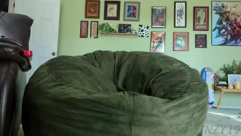 Linzy19 online show from 13, 11, 2025