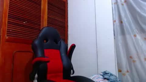 lion_grr online show from 5, 1, 2025