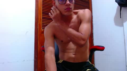 lion_grr online show from 10, 2, 2025