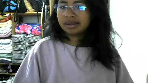 liora online show from 25, 6, 2026