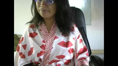 Liora selenex online show from 19, 4, 2026