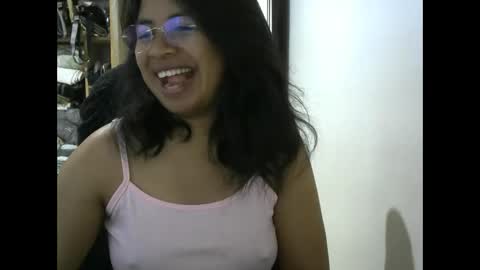 Liora selenex online show from 10, 6, 2026