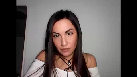 lioranve online show from 24, 3, 2026