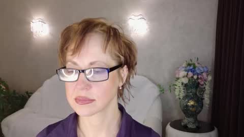 Liora Weiss online show from 4, 3, 2026