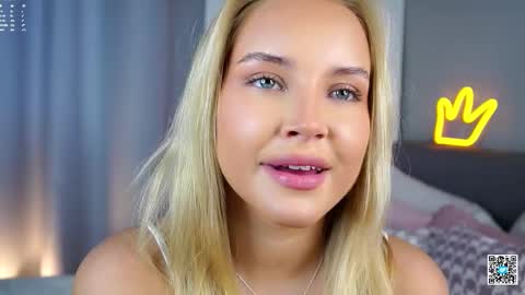 Snapshot of lipswithsmileonthem chatting on 10, 10, 2025 Amelia online show from 10, 10, 2025