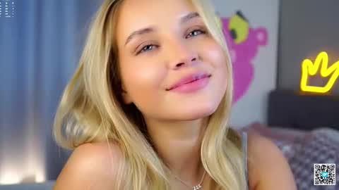 Snapshot of lipswithsmileonthem chatting on 11, 10, 2025 Amelia online show from 11, 10, 2025