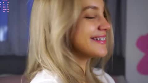 Snapshot of lipswithsmileonthem chatting on 11, 1, 2026 Amelia online show from 11, 1, 2026