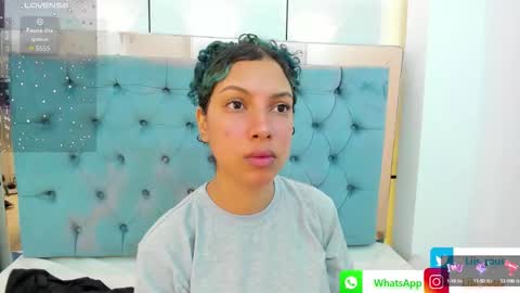 Snapshot of lis_rous chatting on 19, 9, 2025  LIS ROUS  online show from 19, 9, 2025