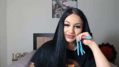 Lisa online show from 12, 12, 2024