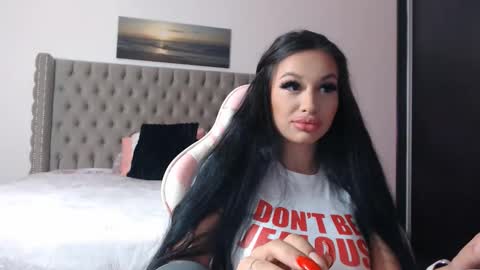 Lisa online show from 28, 9, 2025