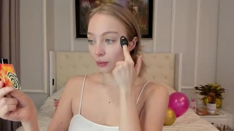 Snapshot of lisa_babymetal chatting on 15, 4, 2026 Lisa online show from 15, 4, 2026