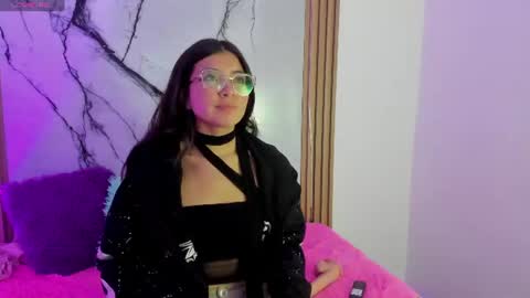 lisa_camx online show from 30, 7, 2026