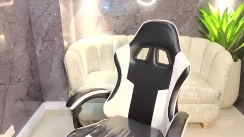 lisa_doll_tx online show from 5, 3, 2026