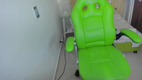 Snapshot of lisa_gerrard_ chatting on 3, 1, 2025 Lisa  online show from 3, 1, 2025