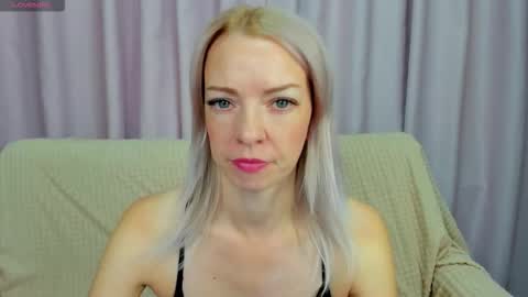 Lisa online show from 14, 10, 2025