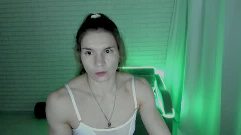 Snapshot of lisa_ree_ chatting on 5, 2, 2025 lisa online show from 5, 2, 2025