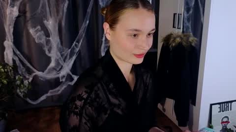 Elisabeth or Lisa online show from 30, 10, 2025